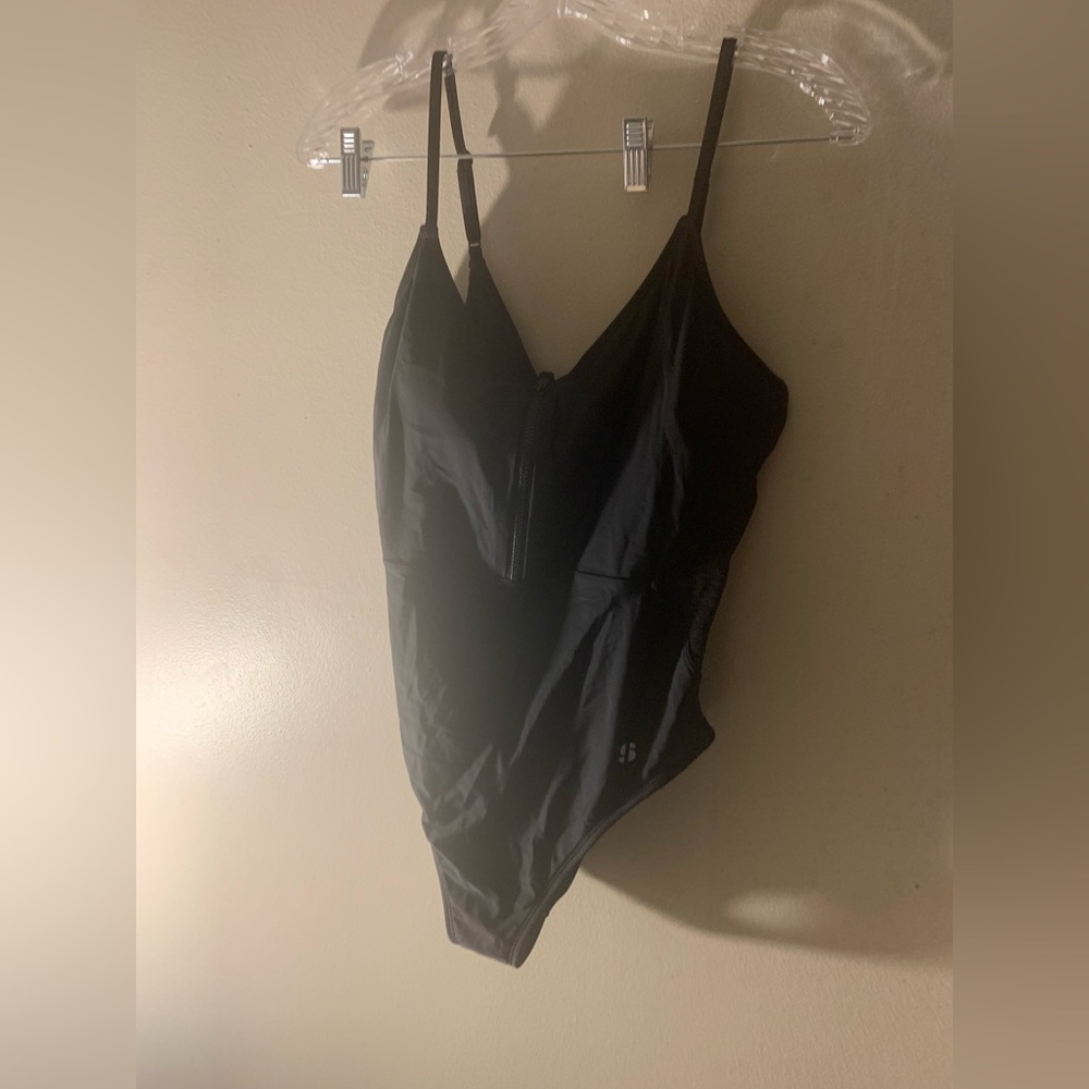 Sports Illustrated Black One Piece Bathing Suit Woman’s Size Large